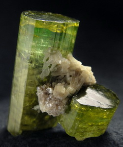 Камень Турмалин - магические свойства 2605a-105